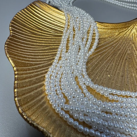 Перли на нитці 4 мм 1 кг, білий