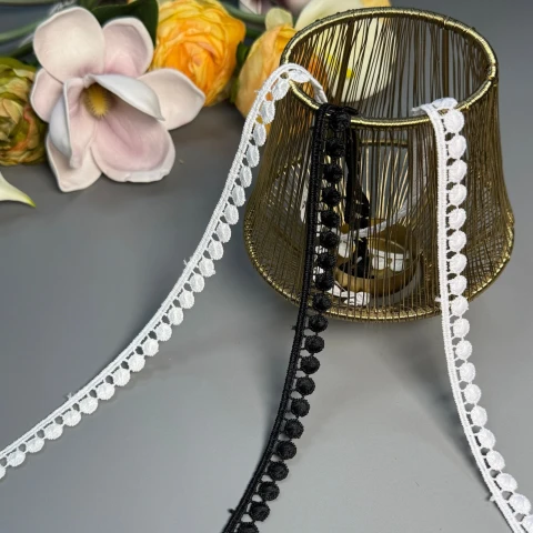 Мереживо поліестер ВВ104784 1,5 см.(30 ярдів/27.3 м.), білий