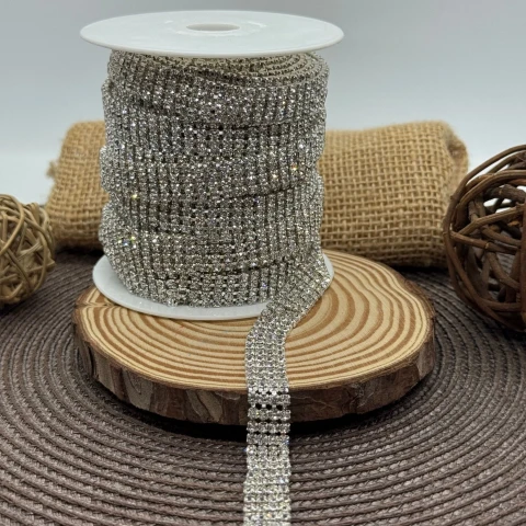 Цепі камні на бабінах ss 12 4 ряда 3 мм (10 ярдів), срібло