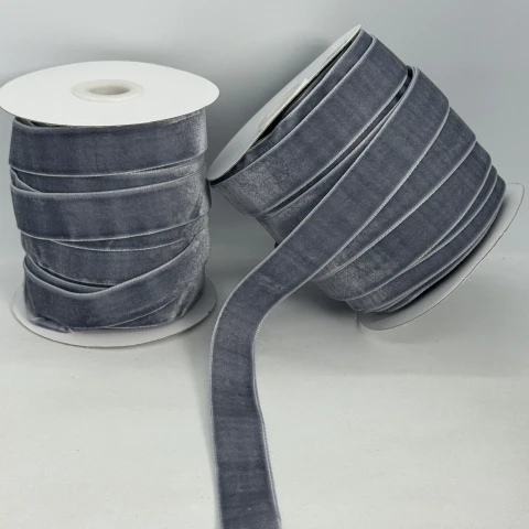 Стрічка оксамит 2 см (25 ярдів/22,75 м.), 89 сірий