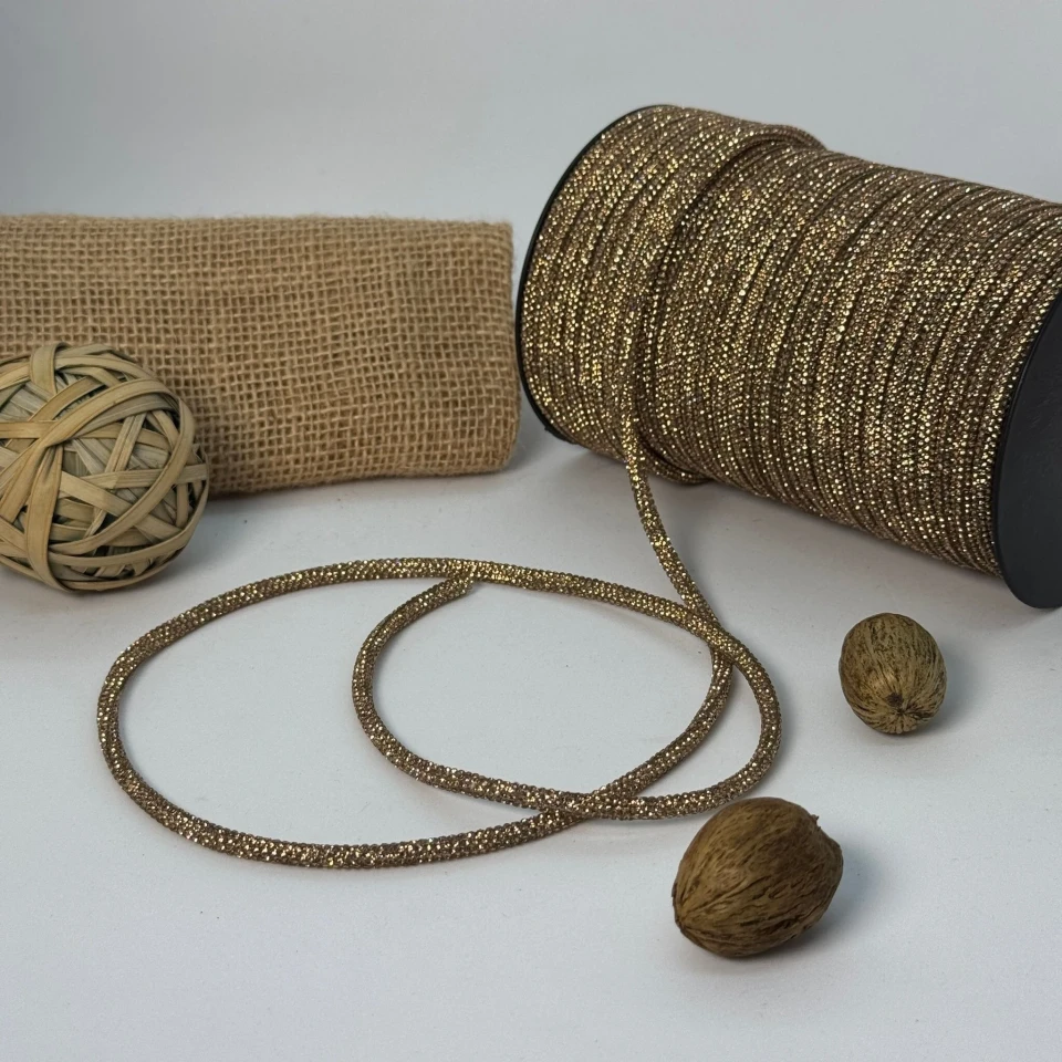 Стразовий шнур 4 мм 8 рядів (50 м), золото+бежевий LCT