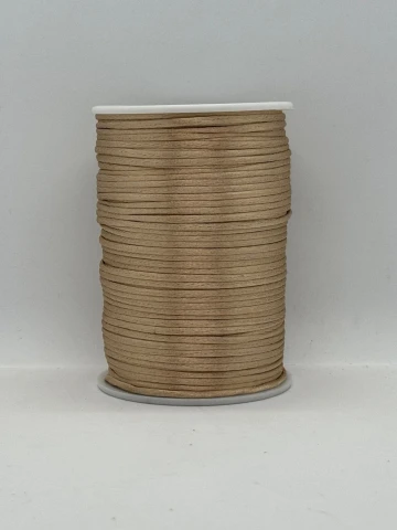 Шнур атласний корсетний 2.3 мм (100 ярдів/91,44 м.), 17 капучіно