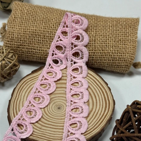 Мереживо поліестер 8860 2,5 см. (15 ярдів/13.5 м.), рожевий