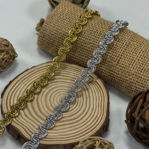 Тасьма люрекс 13-15947 (20 ярдів/18,28 м.), золото