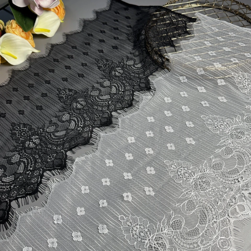 Мереживо французьке J73095 26 см. (10*3 м.), теплий білий