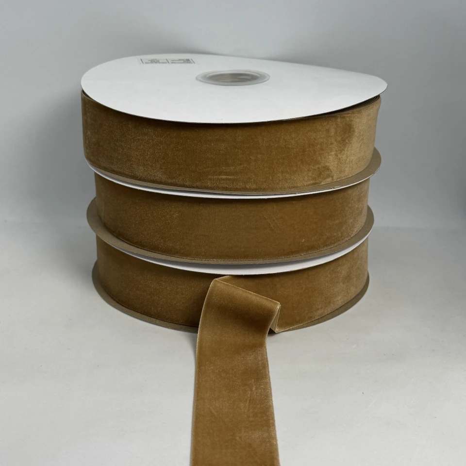 Стрічка оксамит 3.8 см (25 ярдів/22,75 м.), 07 темний бежевий