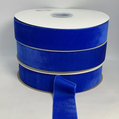 Стрічка оксамит 3.8 см (25 ярдів/22,75 м.), 50 електрик