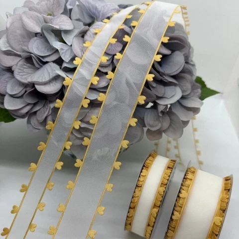 Стрічка декоративна з сердечками 2.5 см (5*20 ярдів/18,28 м.), золото+білий