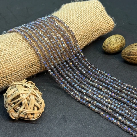 Хрусталь на нитці 4 мм (10*113 шт.), М139 світлий бежевий