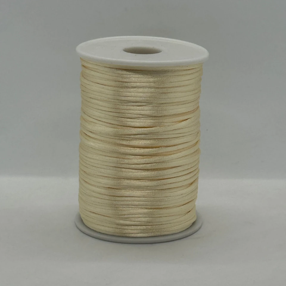 Шнур атласний корсетний 2.3 мм (100 ярдів/91,44 м.), 15 крем