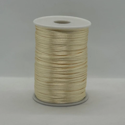 Шнур атласний корсетний 2.3 мм (100 ярдів/91,44 м.), 15 крем