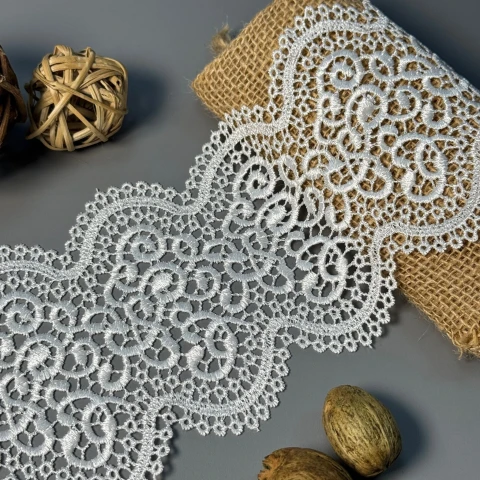 Мереживо поліестер 37 11 см.(20-22 метрів), білий (21 метрів)