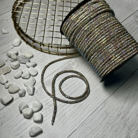 Стразовий шнур 3.5 мм 6 рядів (50 м), прозорий АВ