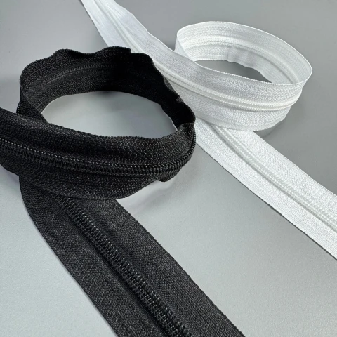 Блискавка в рулоні Т5 (100 ярдів/ 91,44 м.), білий