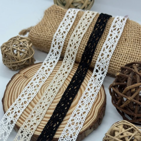 Мереживо макраме 8456 1,5 см (300 ярдів/274,3 м.), білий