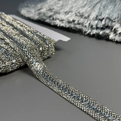 Тасьма клейова з стразами ss6+2.5*5 (10 метрів), прозорий