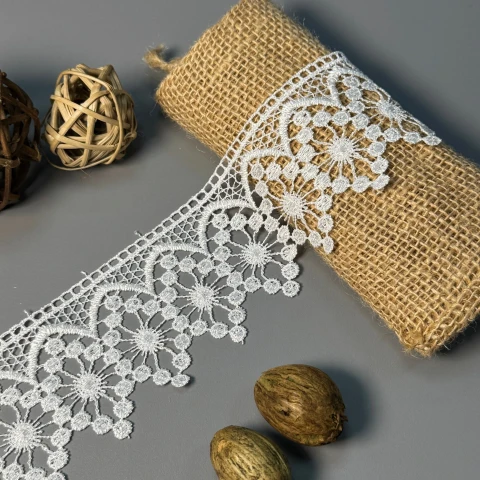 Мереживо поліестер 161 6,5 см.(19.5 метрів), молочний