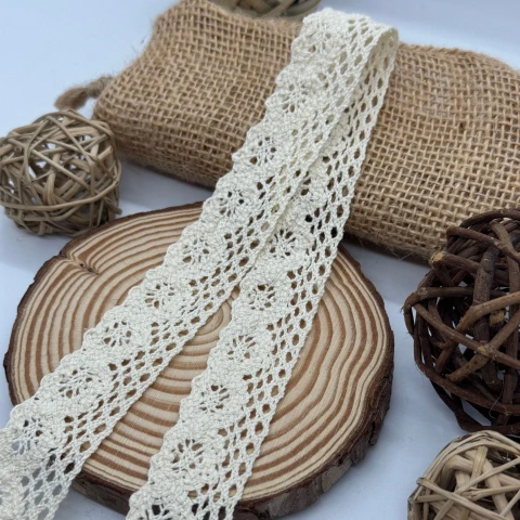 Макраме кружево 6027 2,5 см(150 ярдов/137,1 м.), молочный