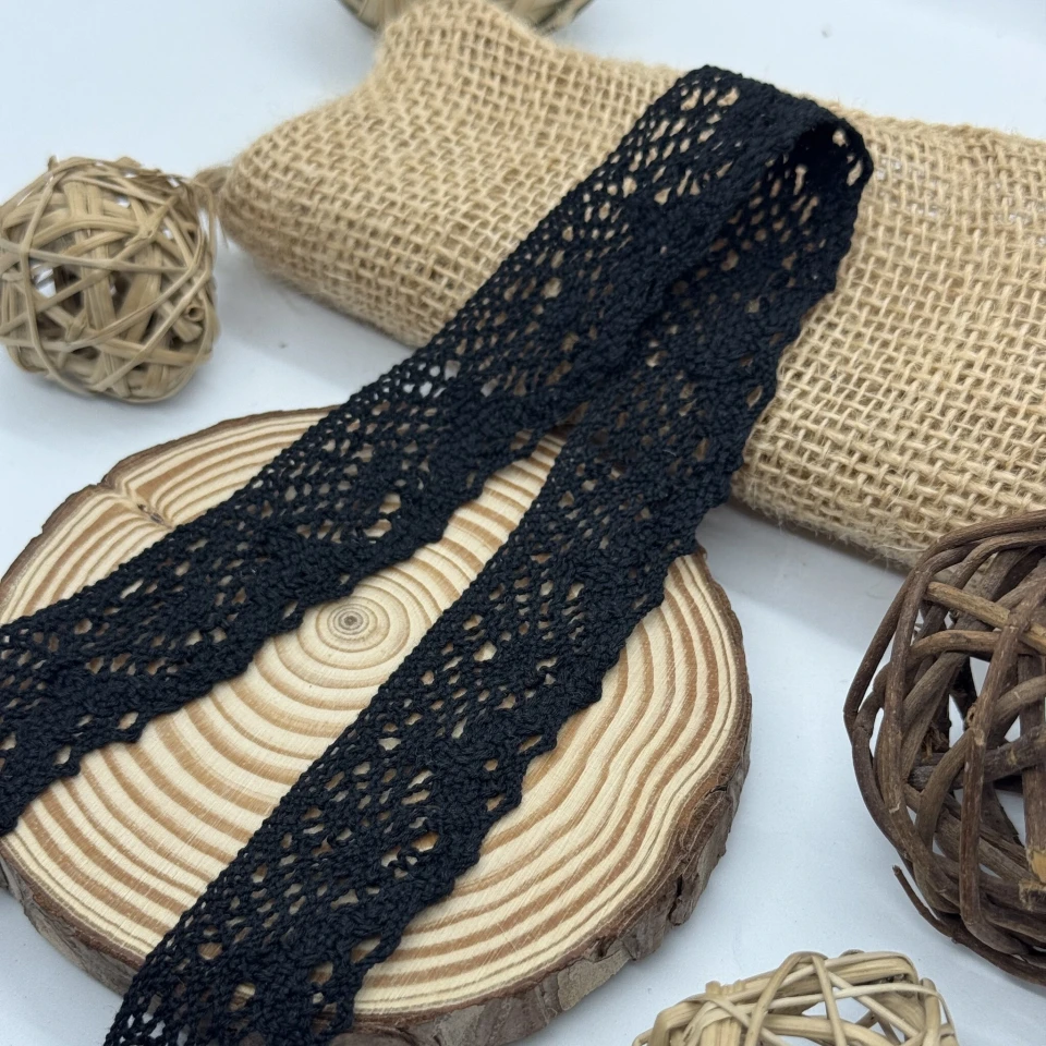 Мереживо макраме 8467 2,5 см (200 ярдів/182,8 м.), чорний