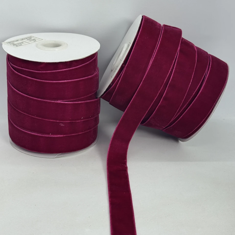 Стрічка оксамит 2 см (25 ярдів/22,75 м.), 31 світлий бордовий
