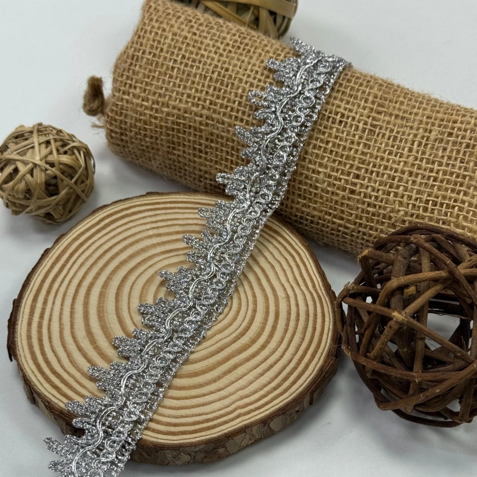 Тасьма люрекс 9245 (20 ярдів/18,28 м.), срібло