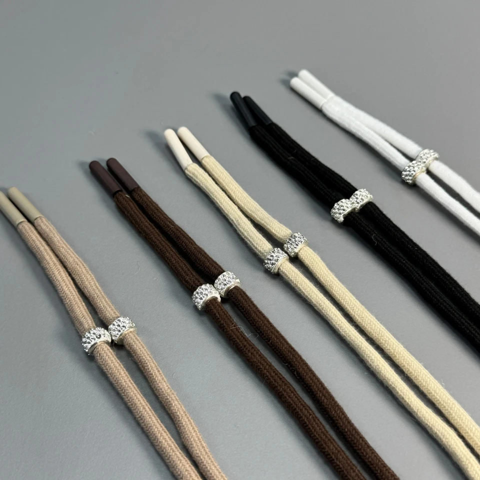 Шнурок в штани 2 бусіни (150 см), чорний