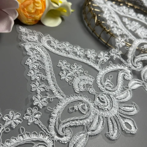 Мережево з кордовую ниткою Т600014 22 см. (16 ярдів/14.6 м.), білий