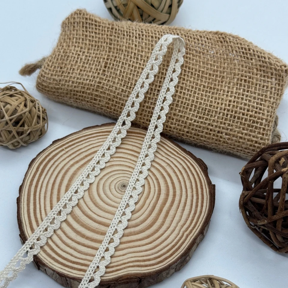 Мереживо макраме 8028 1 см.(300 ярдів/274,3 м.), бежевий