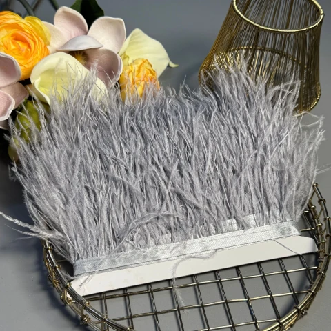 Пір'я на тасьмі 7-10 см (10 метрів), світлий сірий