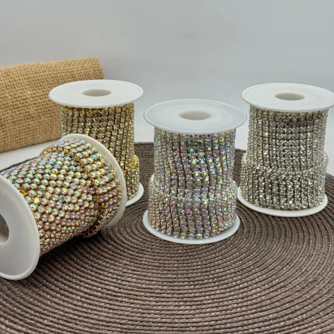 Цепі камні на бабінах ss 18 4.2 мм (10 ярдів), золото