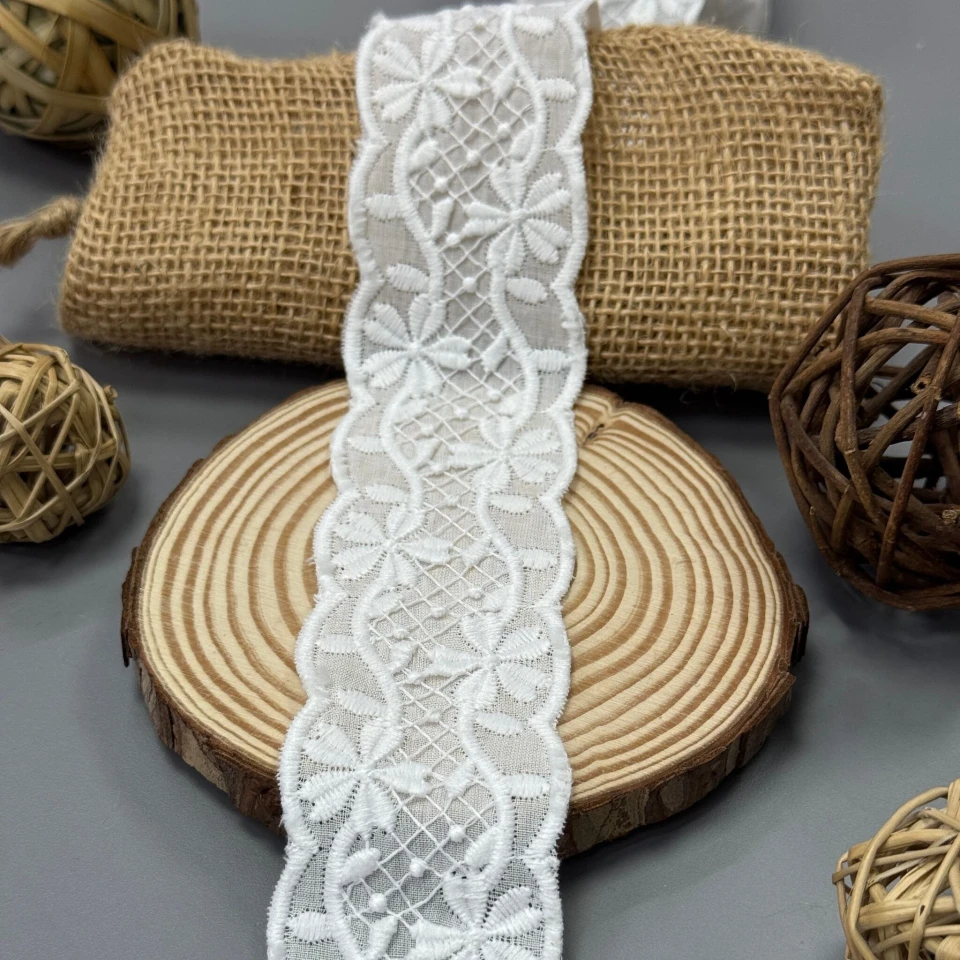 3D Мереживо прошва 4.5 см (19.4 м.), білий