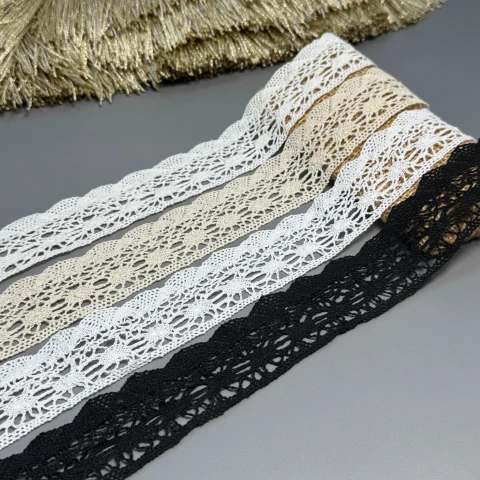 Мереживо макраме 8547 4 см (200 ярдів/182,8 м.), білий