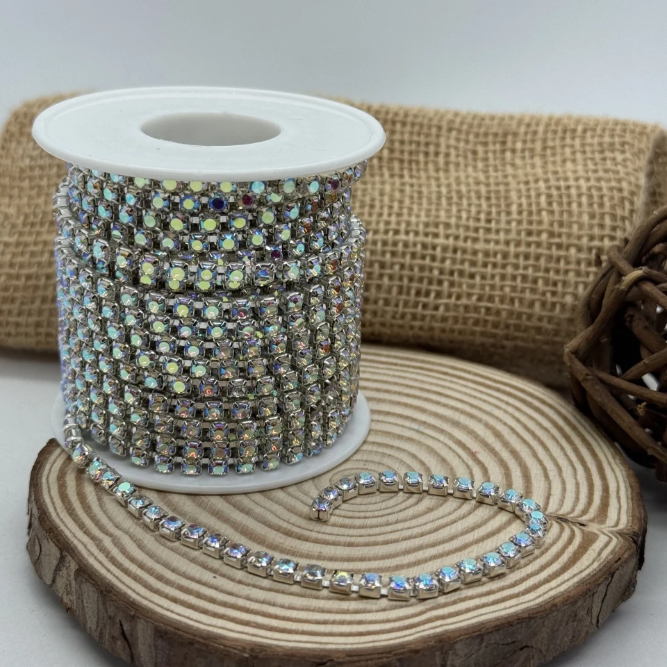 Цепі камні на бабінах ss 16 4 мм (10 ярдів), срібло АВ