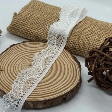 Мереживо стрейч 83036 (520 ярдів), білий