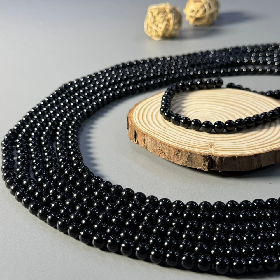 Перли на нитці 8 мм 1 кг, чорний